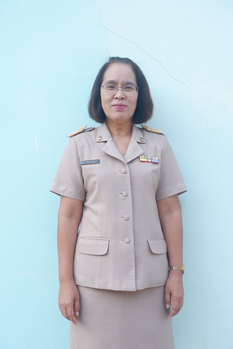 นางทิพย์ตา  อารีรักษ์