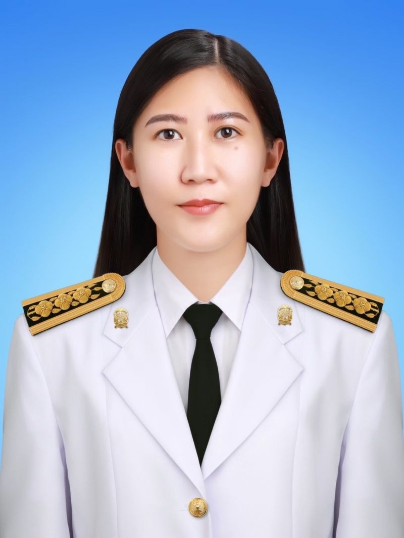 นางสาวรพีพร  ศรีธิ