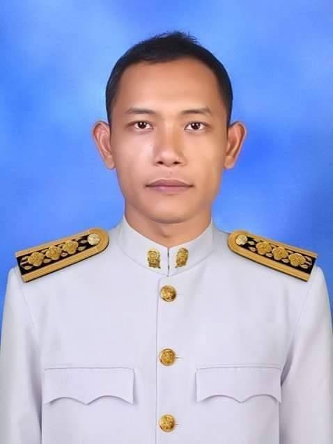 นายวีรพล   ทองเตี่ยง
