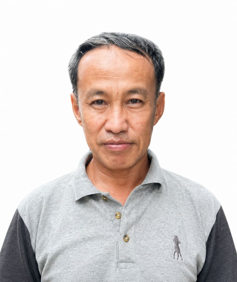 นายถวิล ลังกาเปี้ย