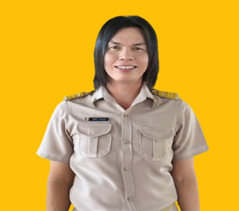นายธิปัตย์ สาระมนต์