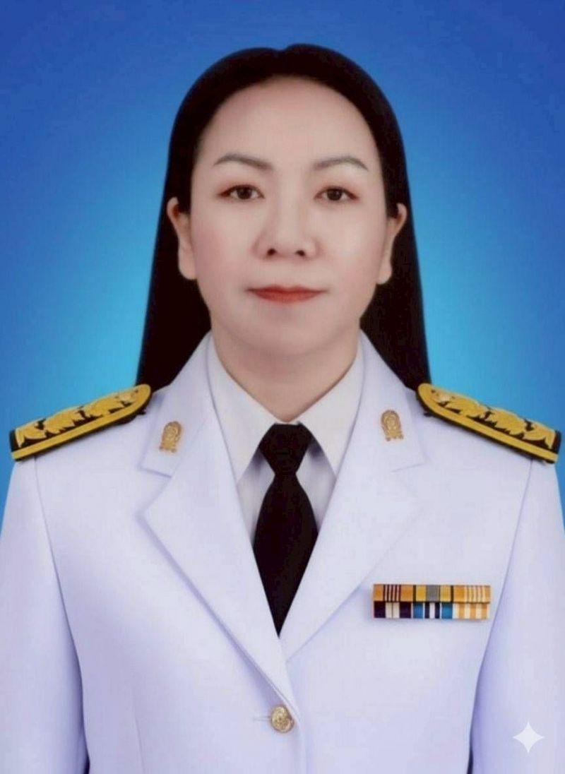 นางพรทิพย์ มนตรีธีรนันท์