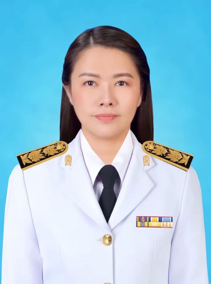 นางสาวเกล็ดนที  สุวรรณไตรย์