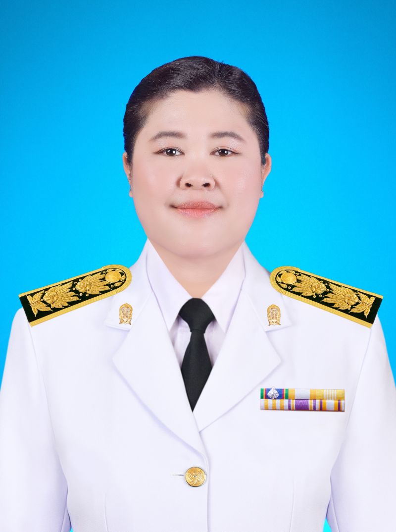 นางมนิดา  ไชยวงค์