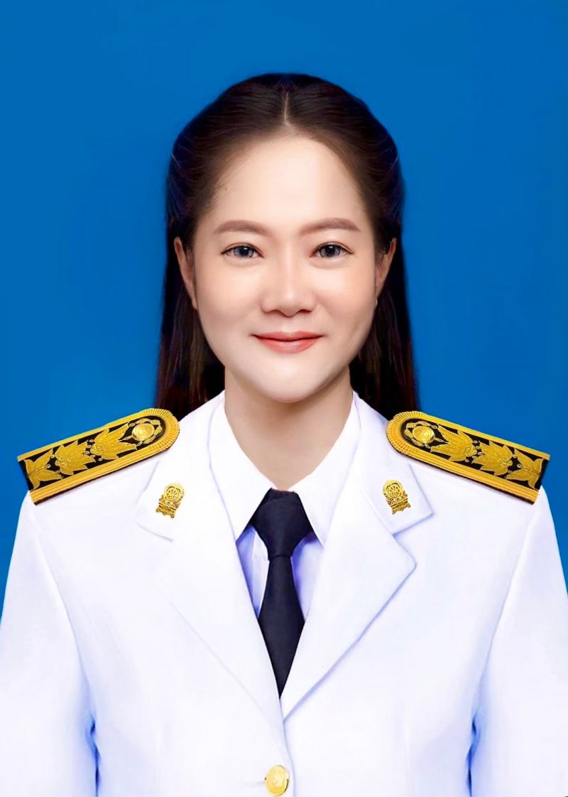 นางสาวน้ำผึ้ง ธรรมสละ