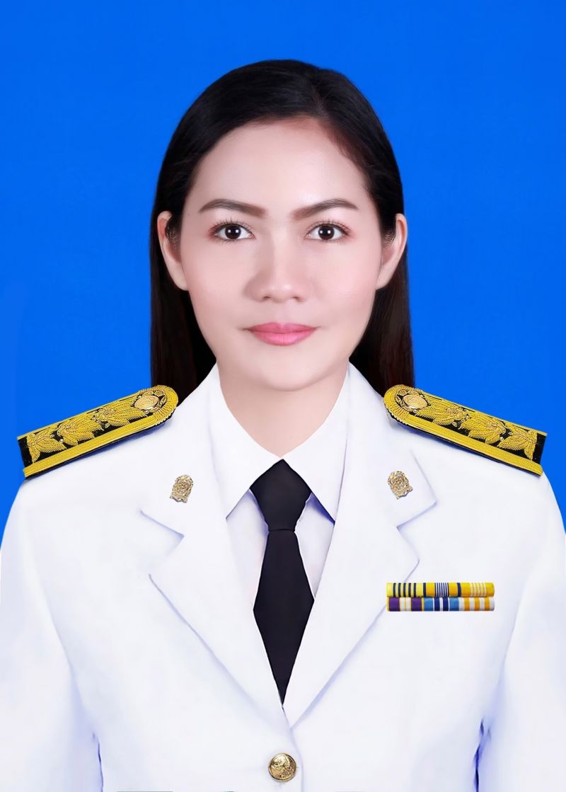 นางสาวลภัสรดา มีเดช
