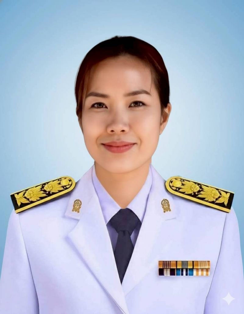 นางอัจฉราวรรณ  ราชนำปน