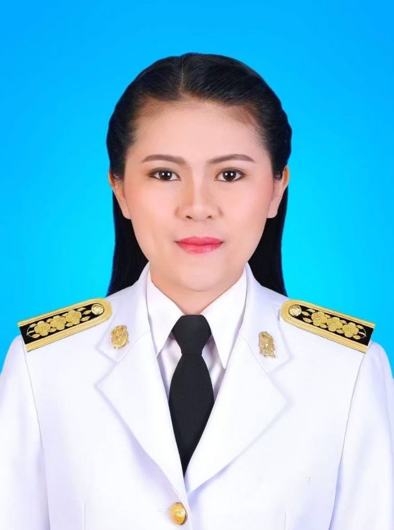 นางสาวรุ่งนภา  ตาคำ