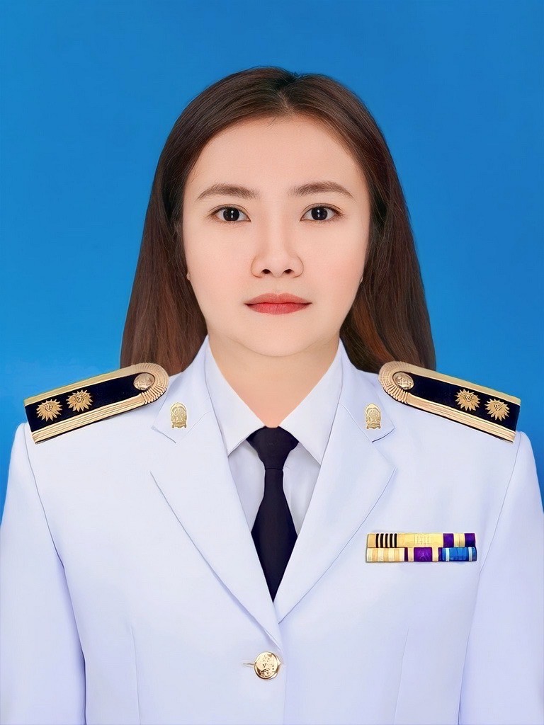 นางสาวสุกัญญา ศรีจันทร์