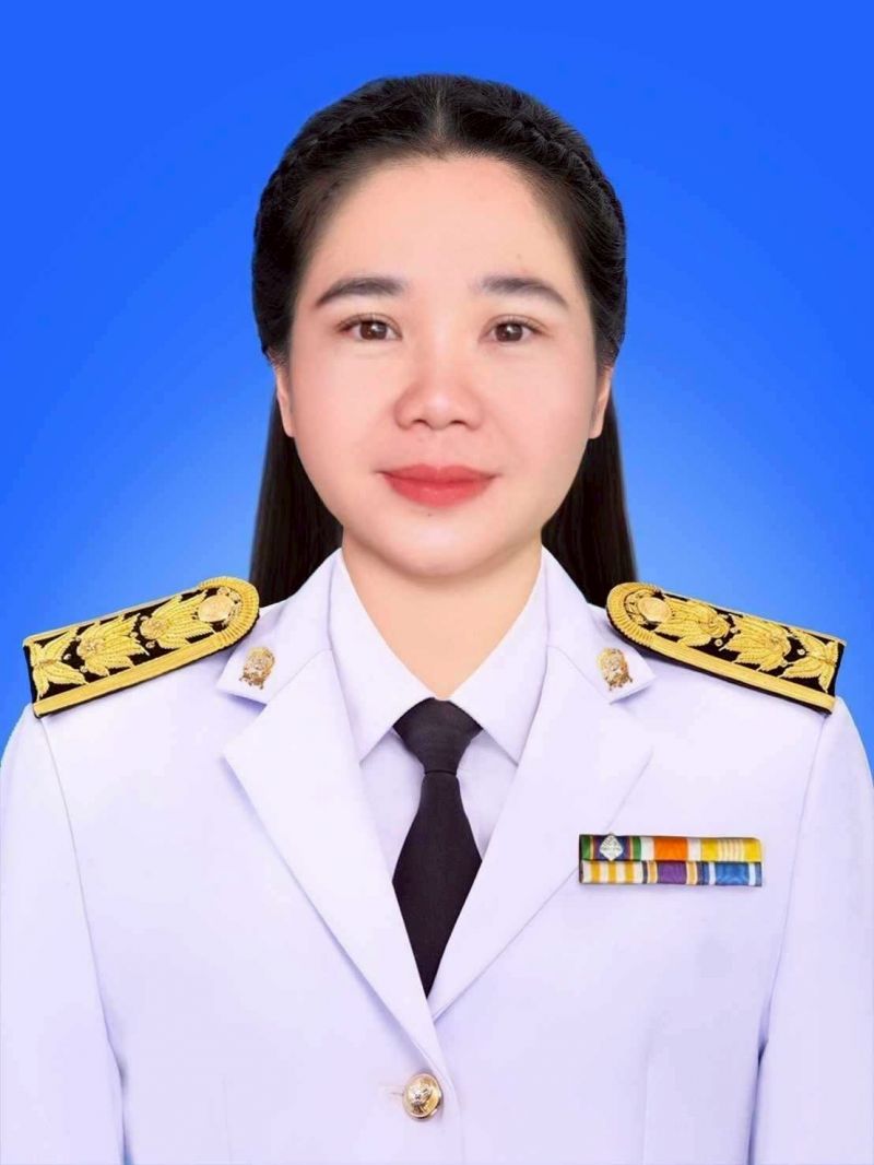 นางจุฬาลักษณ์  เกษรพรม